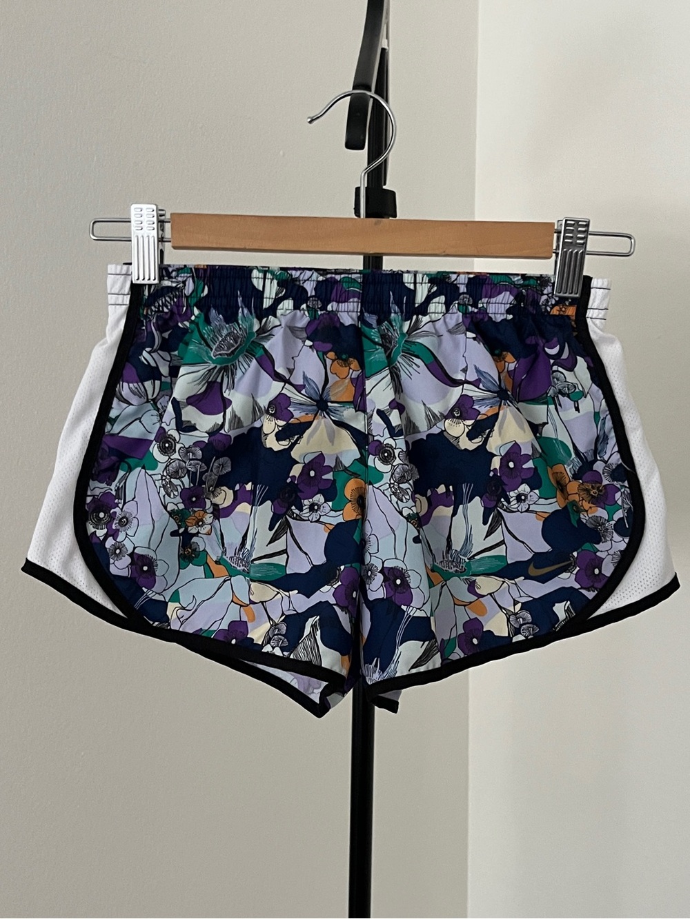 🌸 NWOT! Nike Dri-FIT Floral Running Shorts | Girls/Kids Medium
